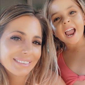 Meet your Posher, Naomi